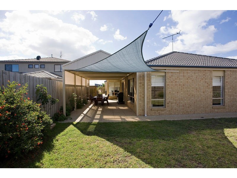 7 TEMPEST STREET, Torquay VIC 3228
