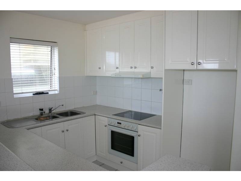 1/2 THE ESPLANADE, Torquay VIC 3228