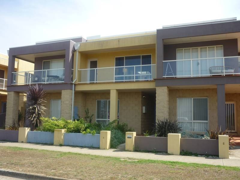 4/209-211 The Esplanade, Torquay VIC 3228