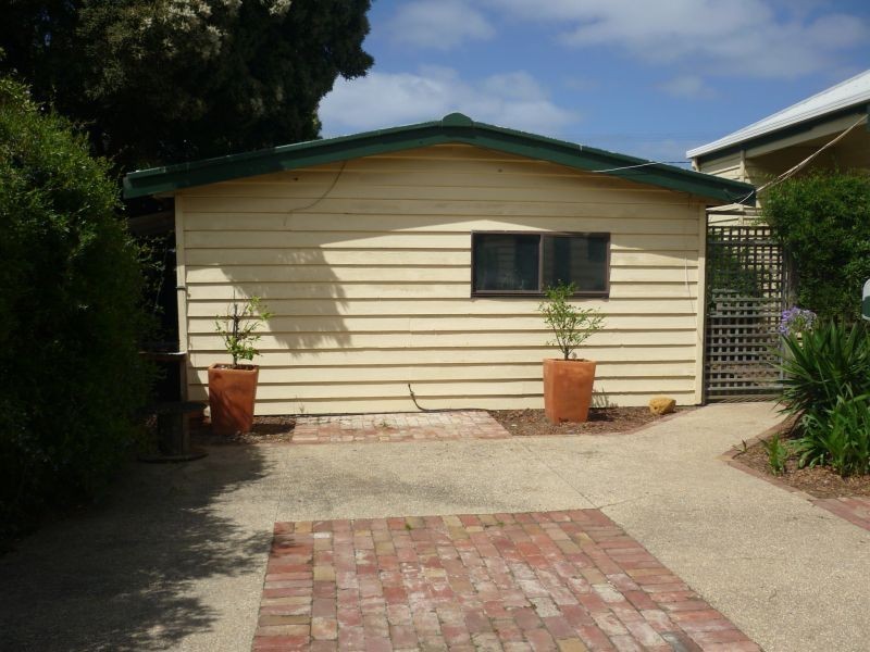 16 Boston Road, Torquay VIC 3228
