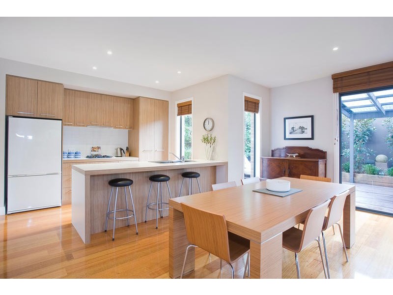 1/42 SPRING STREET, Torquay VIC 3228