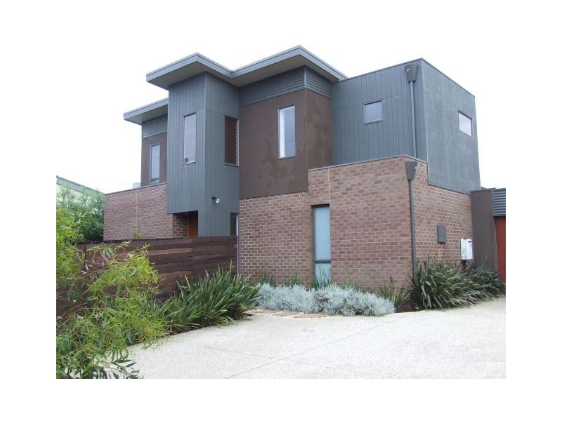 3/42 SPRING STREET, Torquay VIC 3228