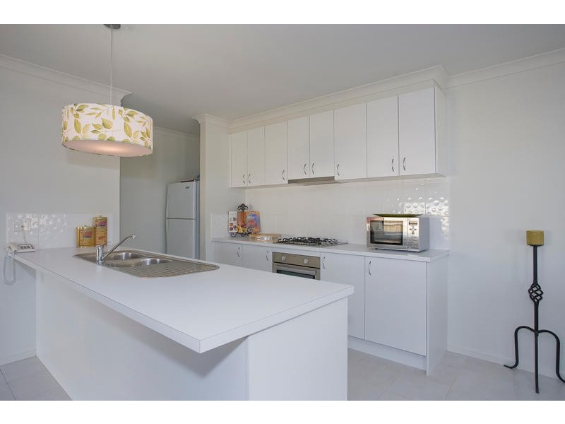 10 SHOREBREAK STREET, Torquay VIC 3228