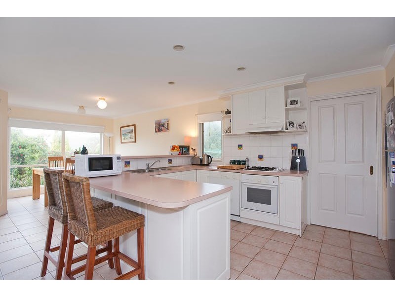 12 THE MEWS, Torquay VIC 3228