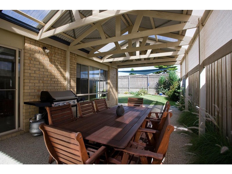 7 TEMPEST STREET, Torquay VIC 3228