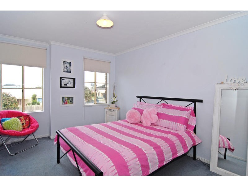 7 Norfolk Blvd, Torquay VIC 3228