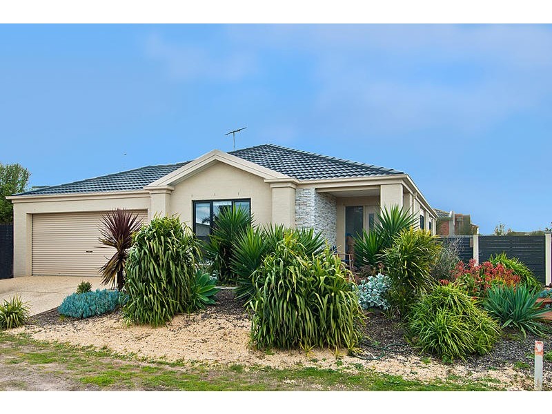 32 Pacific Drive, Torquay VIC 3228