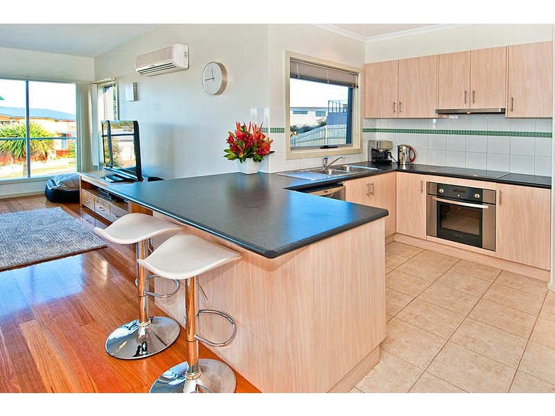 31 Beach View Crescent, Torquay VIC 3228