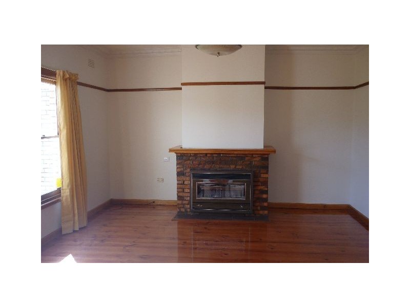 33 Toyne Ave, Hamlyn Heights VIC 3215