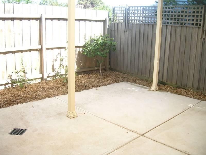 2/28 Cambridge Street, Belmont VIC 3216