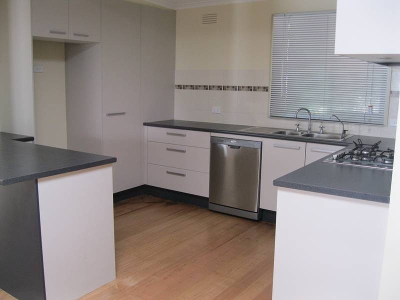 3 Kinloch Avenue, Jan Juc VIC 3228