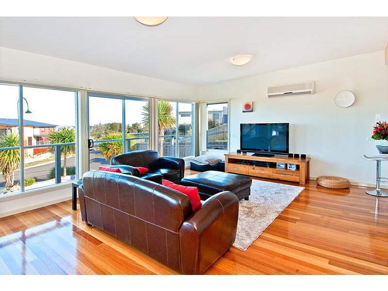 31 Beachview Crescent, Torquay VIC 3228