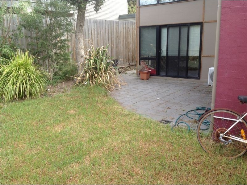 6/23-25 Boston Rd, Torquay VIC 3228
