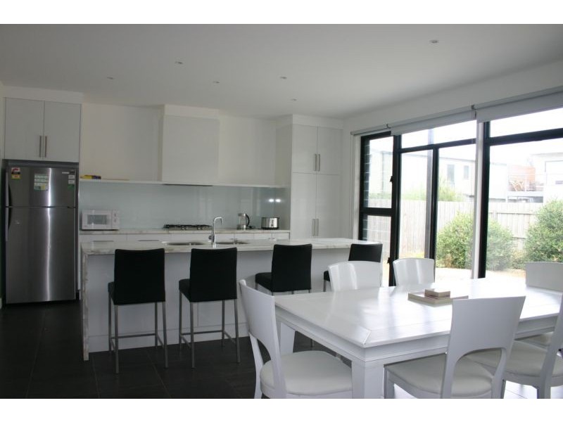20 St Georges Way, Torquay VIC 3228