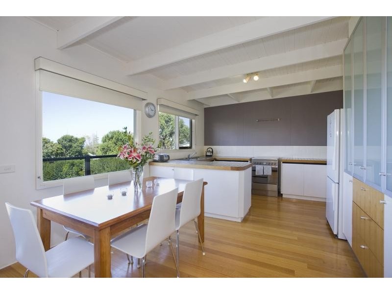 26 Pride St, Torquay VIC 3228