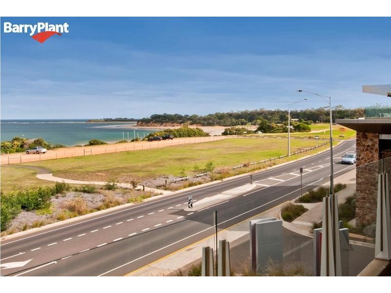 325/100 The Esplanade, Torquay VIC 3228
