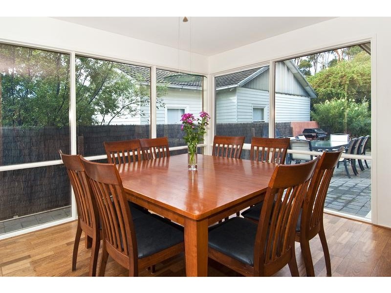 18 Beach Road, Torquay VIC 3228