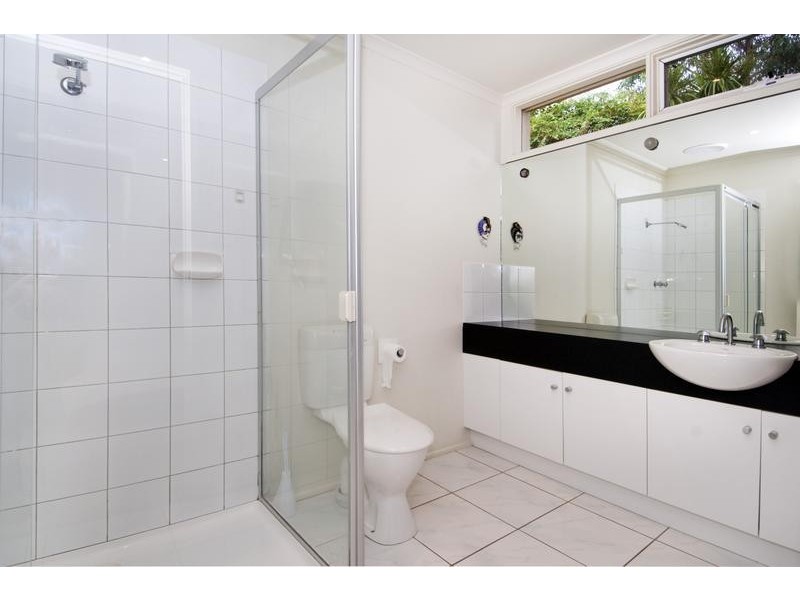 18 Beach Road, Torquay VIC 3228