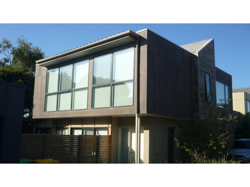 2/23-25 Boston Rd, Torquay VIC 3228