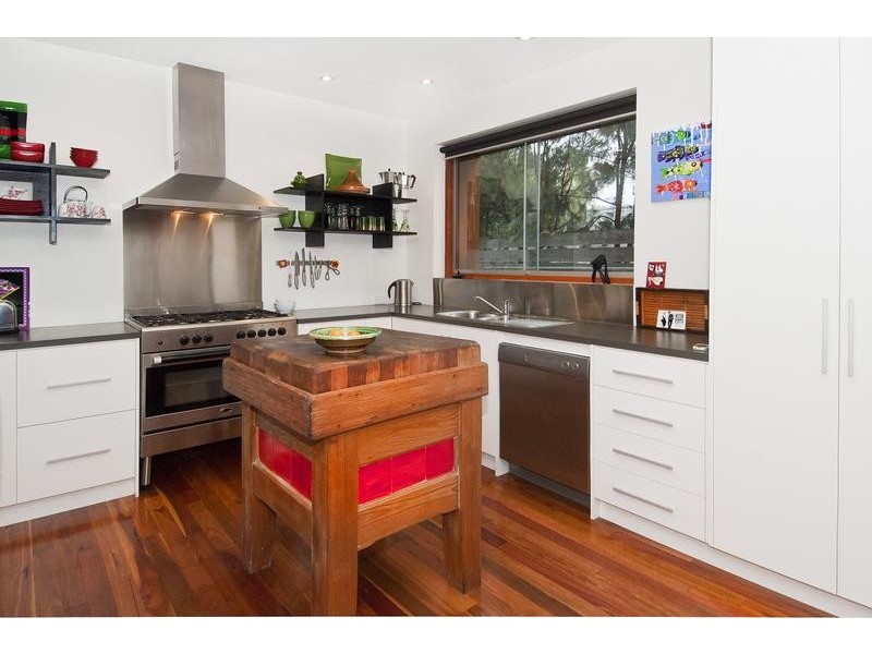 38 Loch Lomond Crescent, Torquay VIC 3228