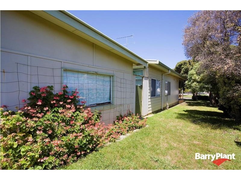 8 Rudd Avenue, Torquay VIC 3228
