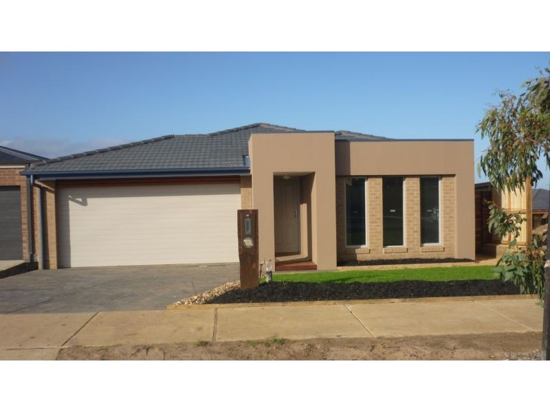 6 Point Close, Torquay VIC 3228