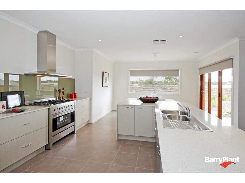 25 Enfield Drive, Torquay VIC 3228