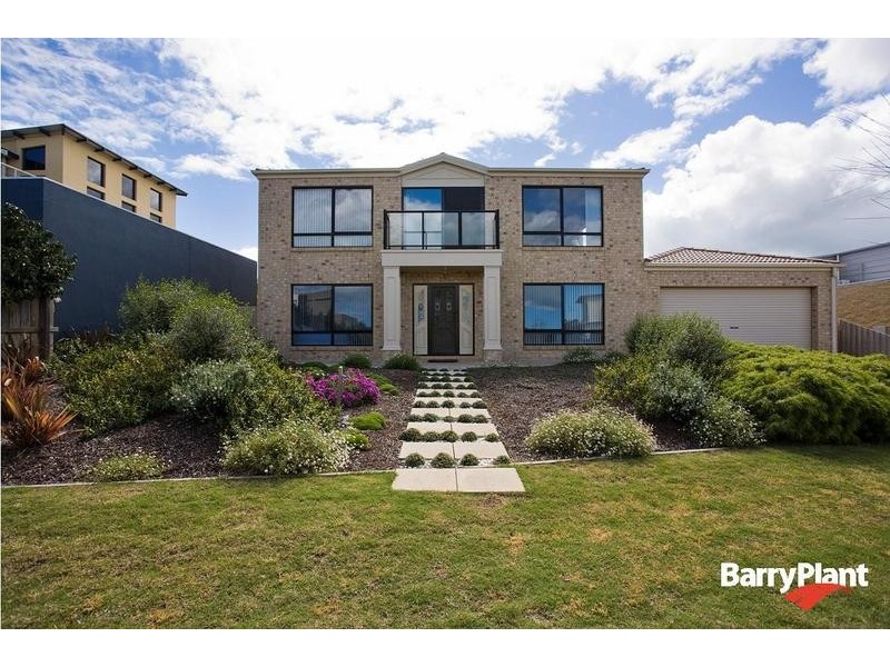 15 LUNE COURT, Torquay VIC 3228