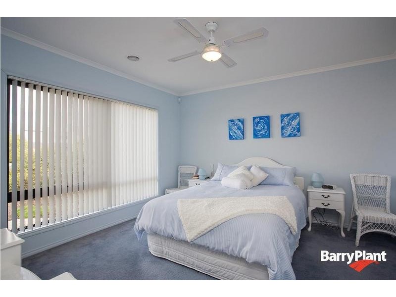 15 LUNE COURT, Torquay VIC 3228