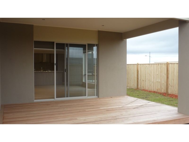 71 Centreside Drive, Torquay VIC 3228