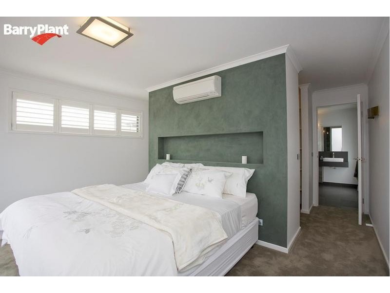 25 Longshore Street, Torquay VIC 3228
