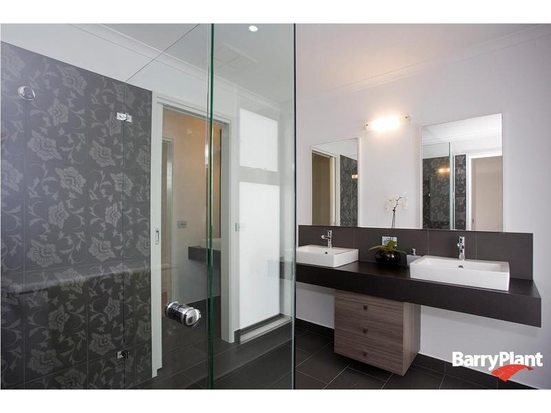 25 Longshore Street, Torquay VIC 3228
