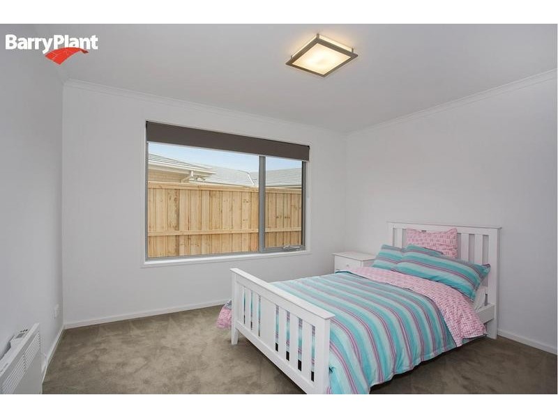 25 Longshore Street, Torquay VIC 3228