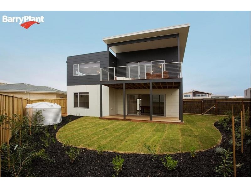 25 Longshore Street, Torquay VIC 3228