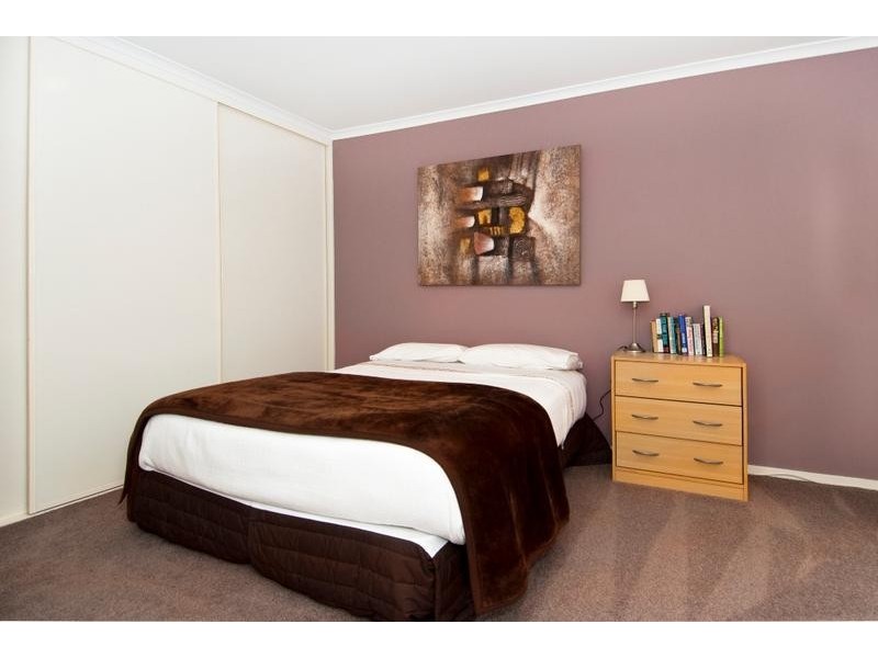 2/41 Grange Cres, Torquay VIC 3228