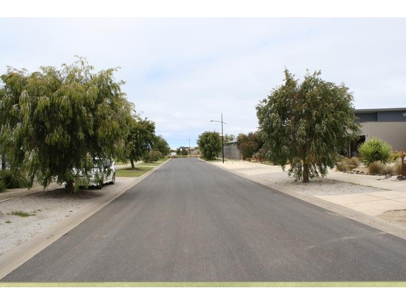 13 Longshore Street, Torquay VIC 3228