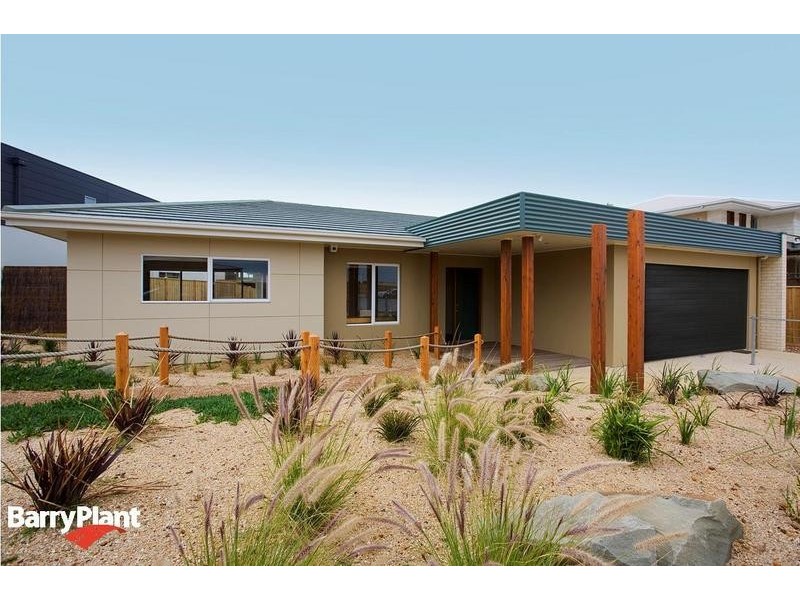 27 Longshore Street, Torquay VIC 3228