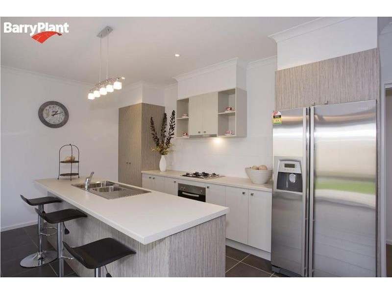 27 Longshore Street, Torquay VIC 3228
