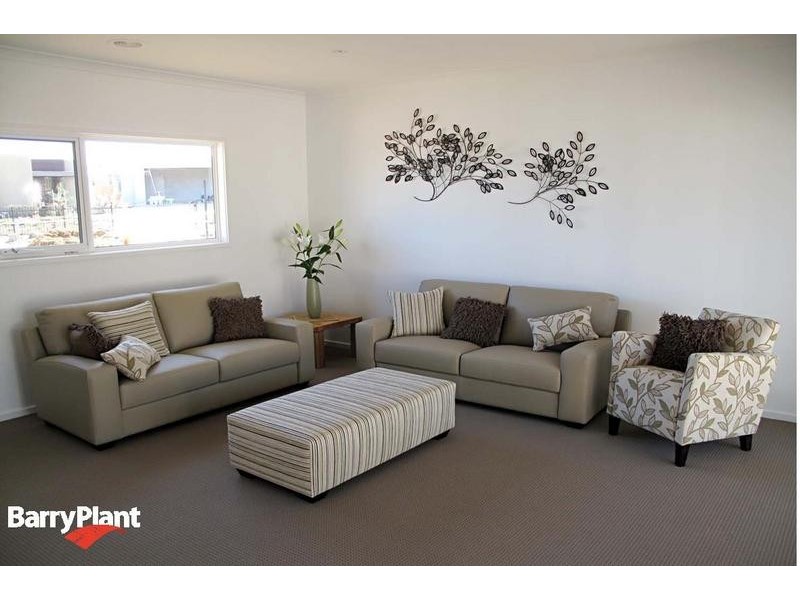 27 Longshore Street, Torquay VIC 3228