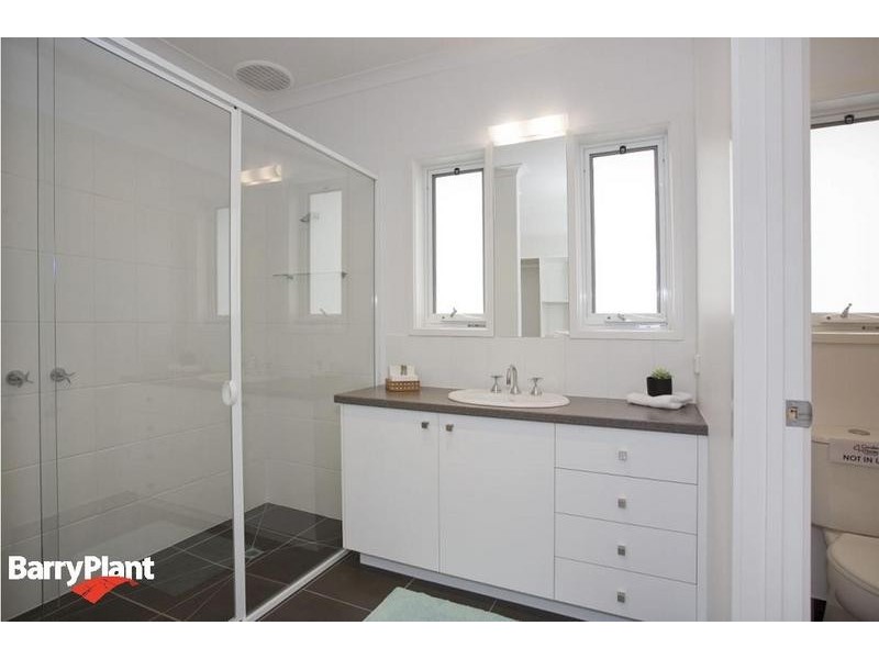 27 Longshore Street, Torquay VIC 3228