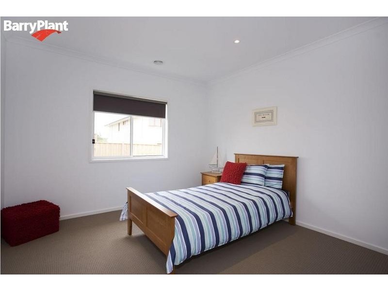 27 Longshore Street, Torquay VIC 3228