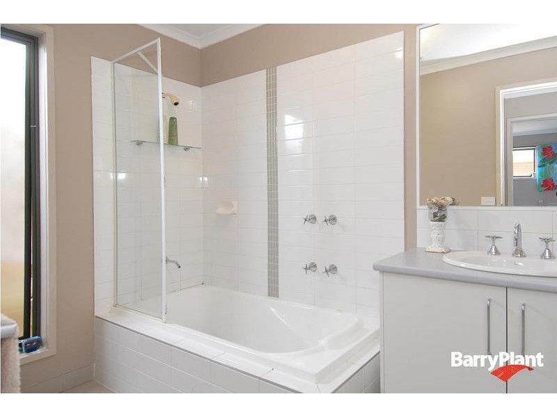 2 Deep Creek Court, Torquay VIC 3228