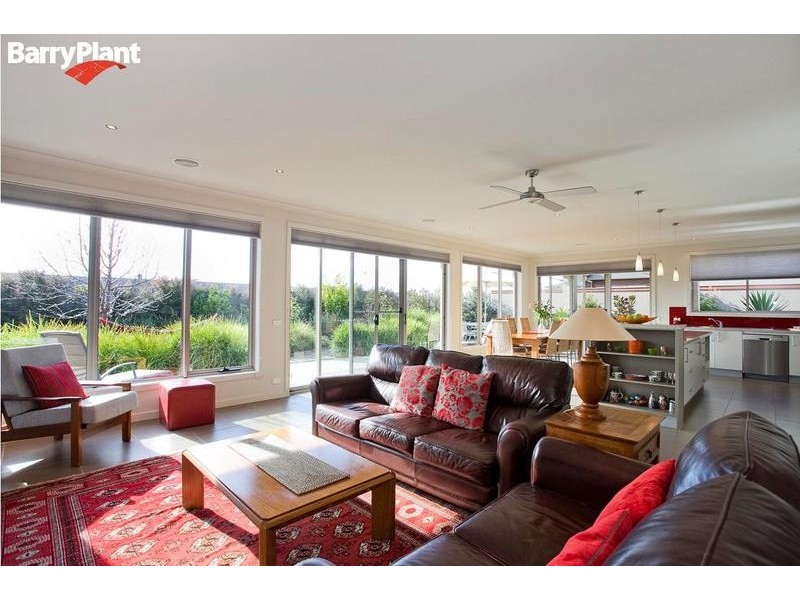 17 Bass Drive, Torquay VIC 3228