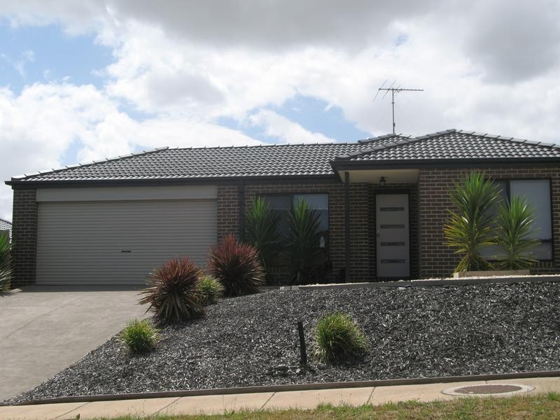 2 Whistler Close, Torquay VIC 3228