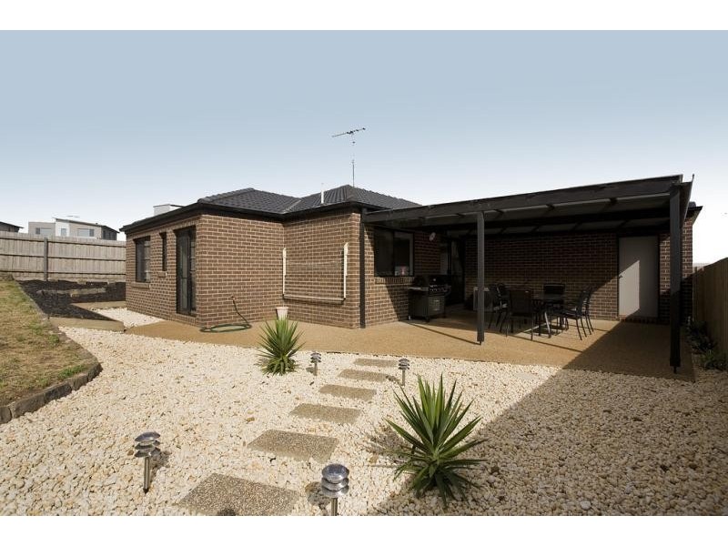 2 Whistler Close, Torquay VIC 3228