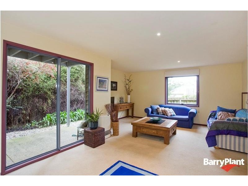 3/11 Cowrie, Torquay VIC 3228