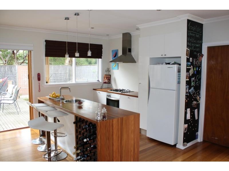 2/39 Beach Road, Torquay VIC 3228