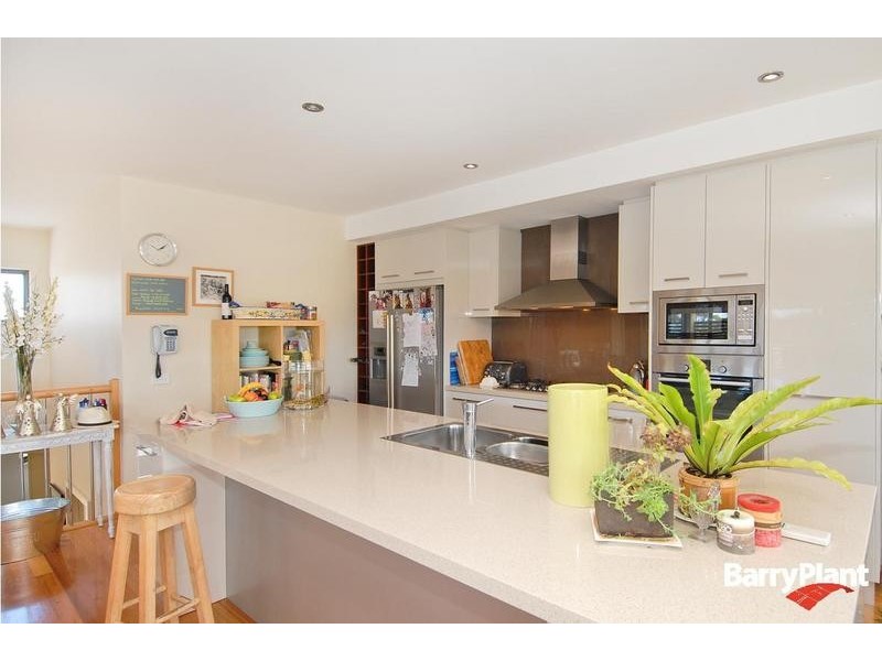 4 Grasstree Court, Torquay VIC 3228