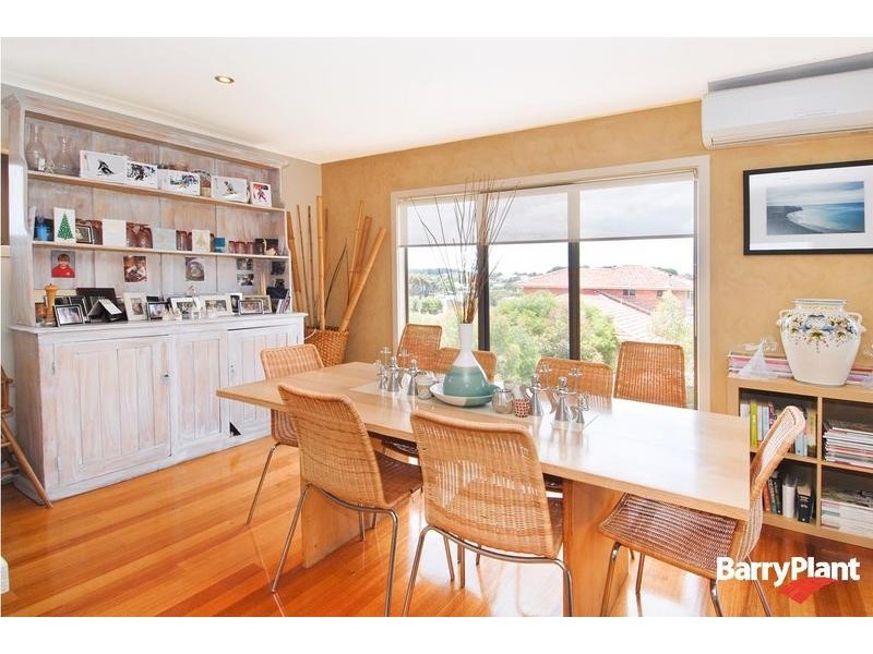 4 Grasstree Court, Torquay VIC 3228