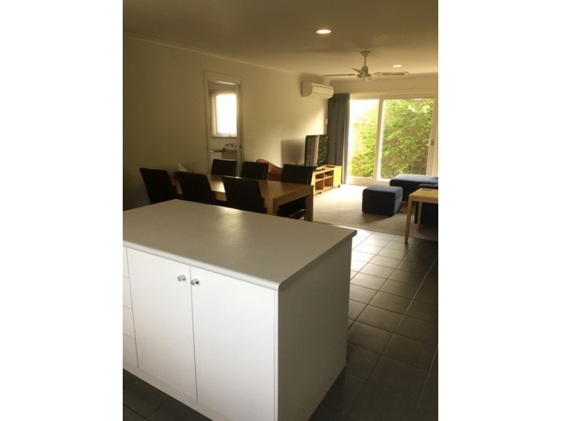 1/24 Bristol Road, Torquay VIC 3228